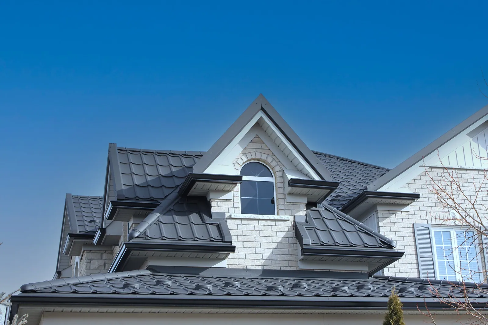 A completed Whistler metal roof